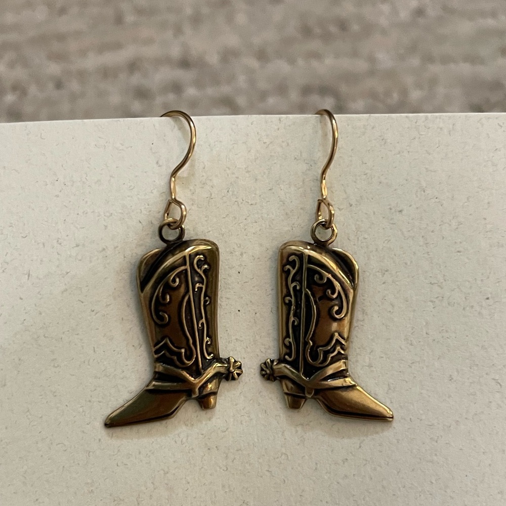Cowgirl Boot Charm Earring - Picture 1 of 2